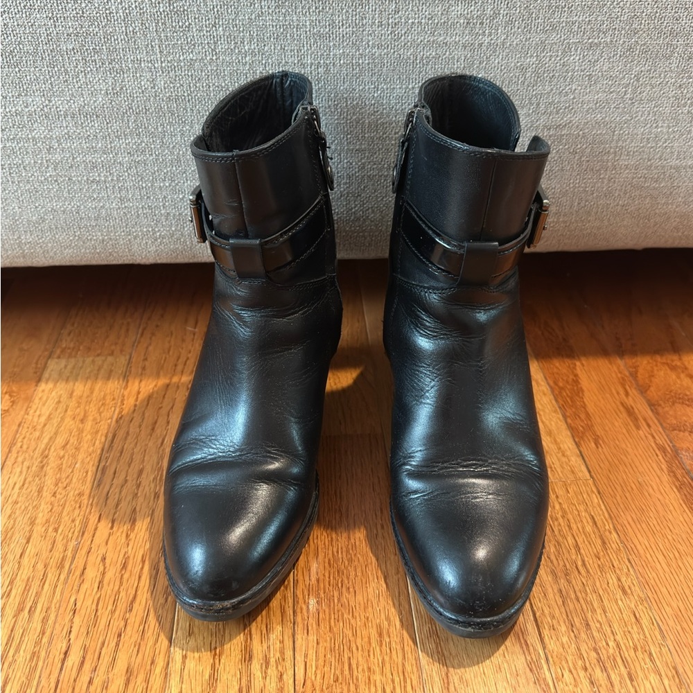 Geox Respira Black Leather Ankle Boots